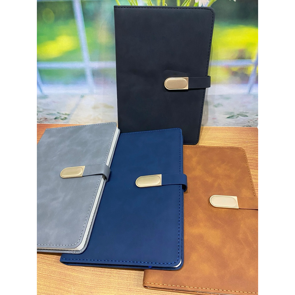 

Buku Agenda A5 Free Custom Logo Perusahaan dan Nama Laser Grafir Notebook A5 Souvenir Hadiah