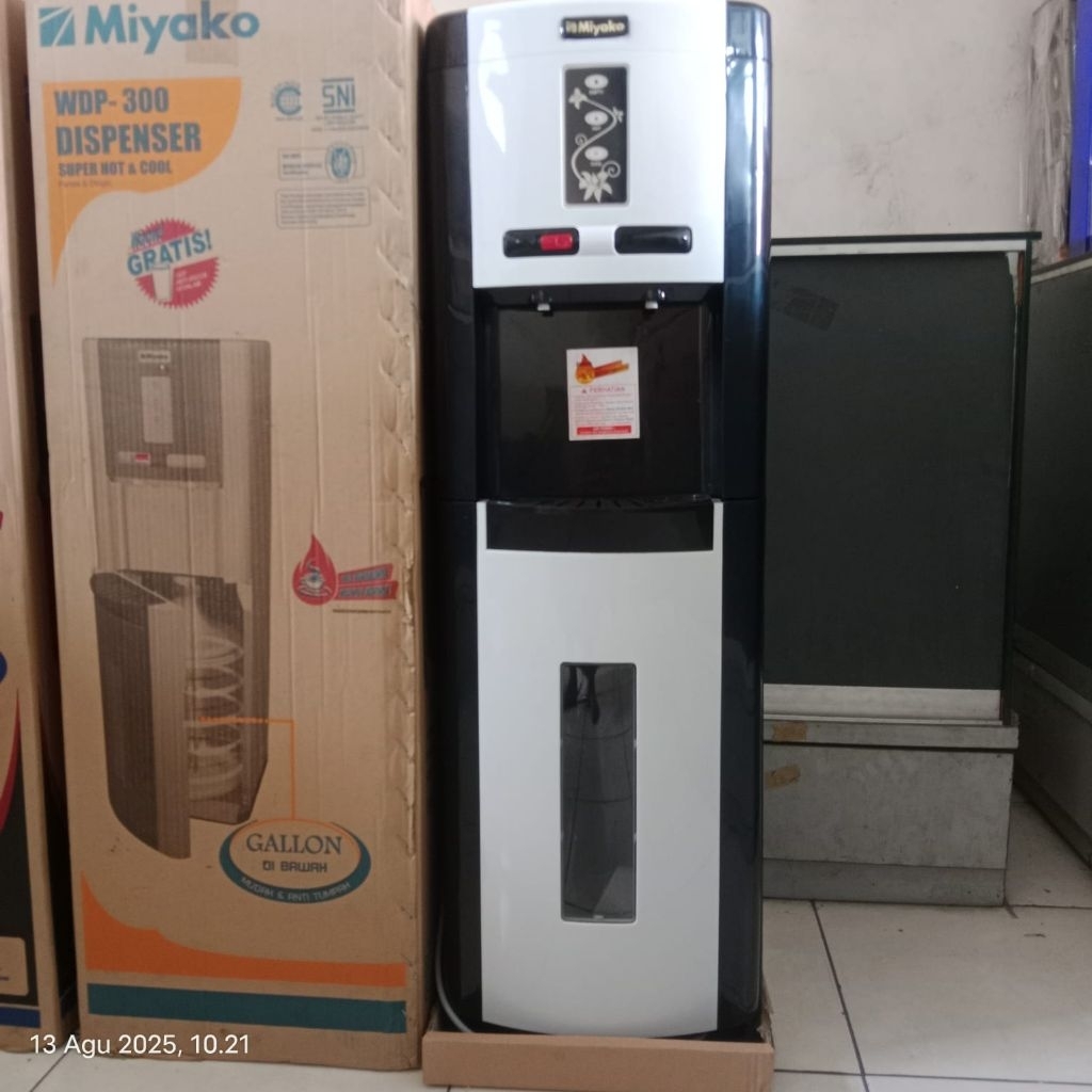 Dispenser Miyako Galon Bawah WDP-300/ Dispenser galon bawah MIYAKO WDP 300