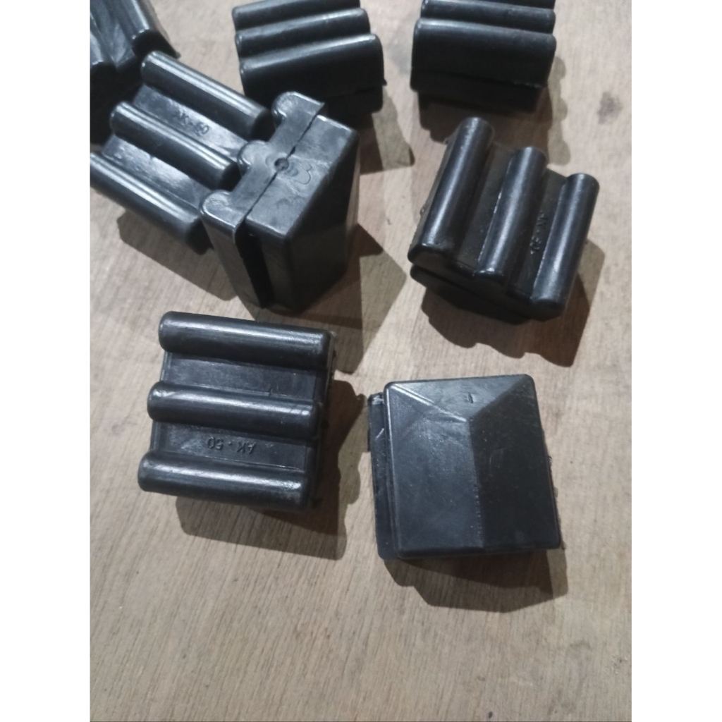 karet tahanan mesin/karet bantalan vario 125,vario 150