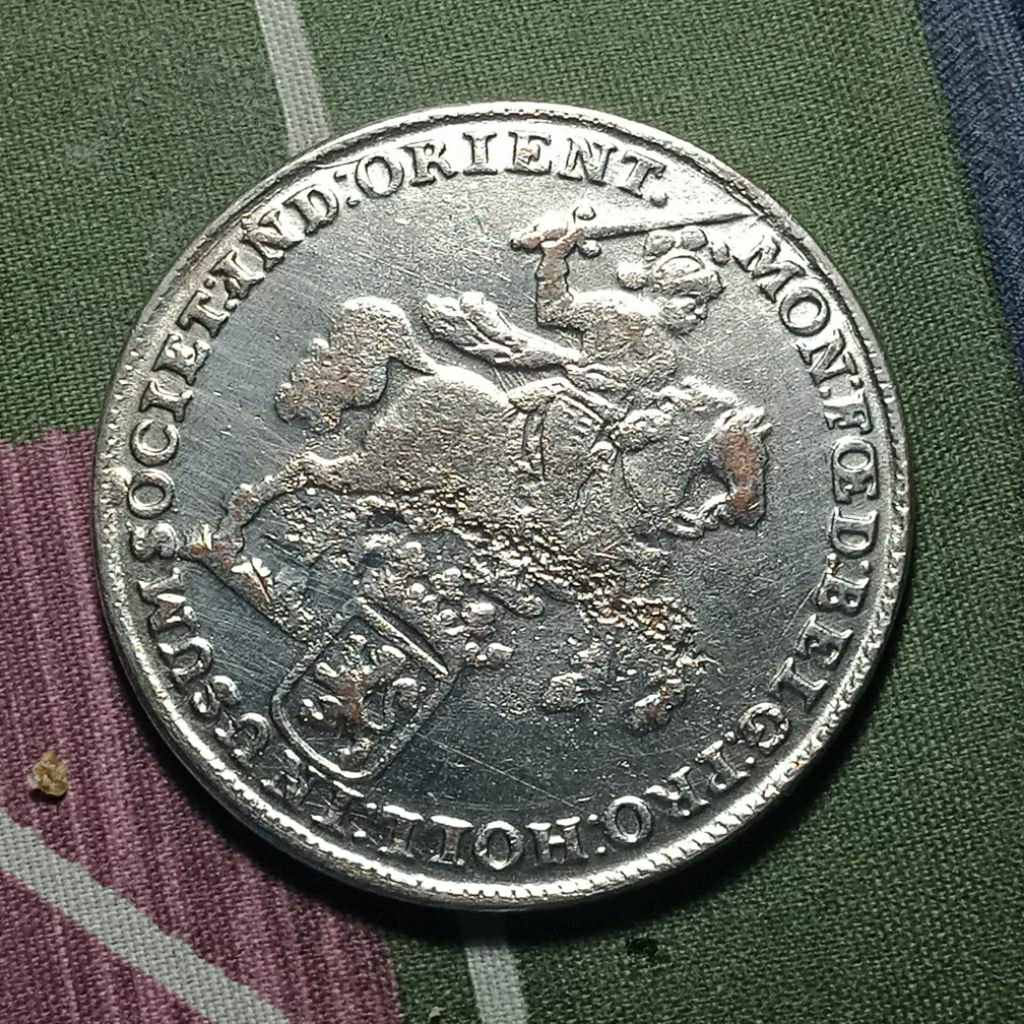 LANGKA 1739 DUCATON CONCORDIA Knight RIDER ERA BELANDA Besar 4 cm KOLEKSI KUNO BANYAK DICARI KOLEKTO