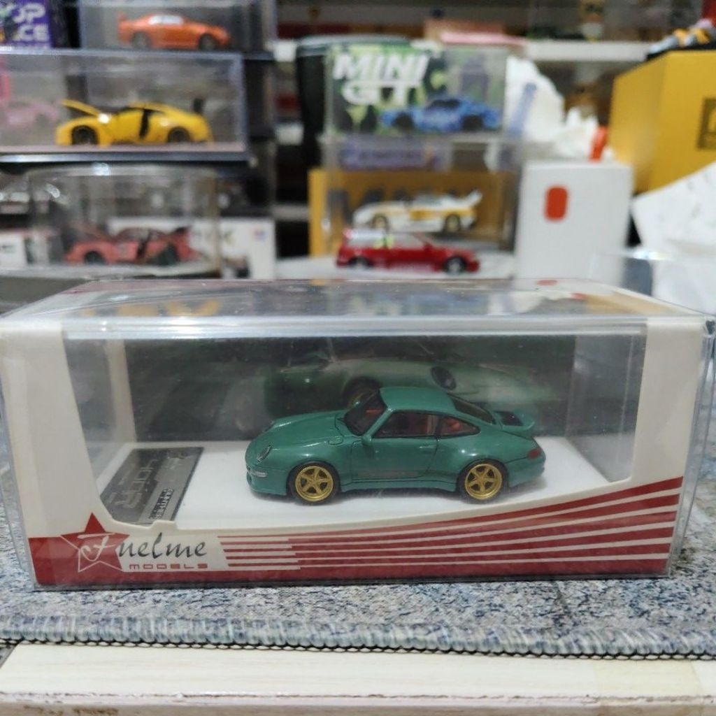 FUELME PORSCHE 400R (993) GUNTER WERKS GREENWICH OLIVE SEALED