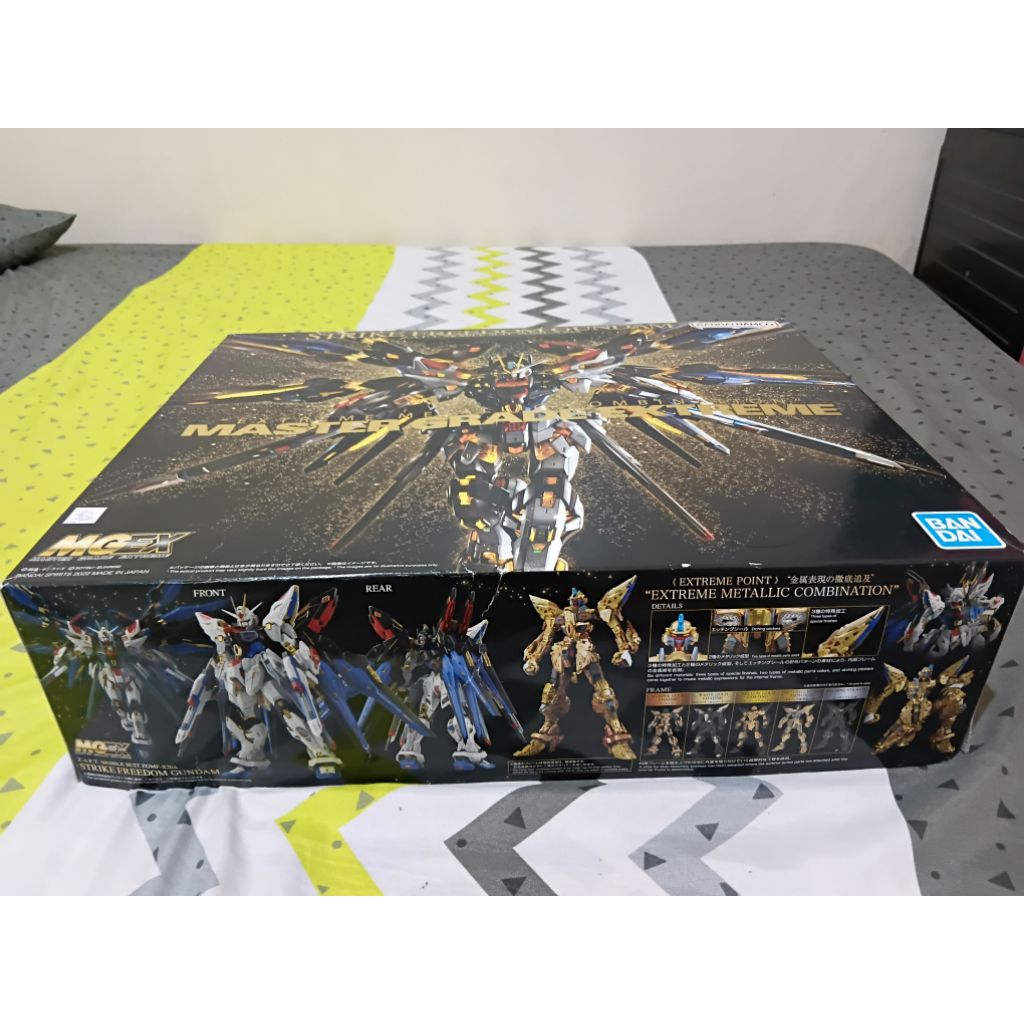 MGEX Strike Freedom Bandai