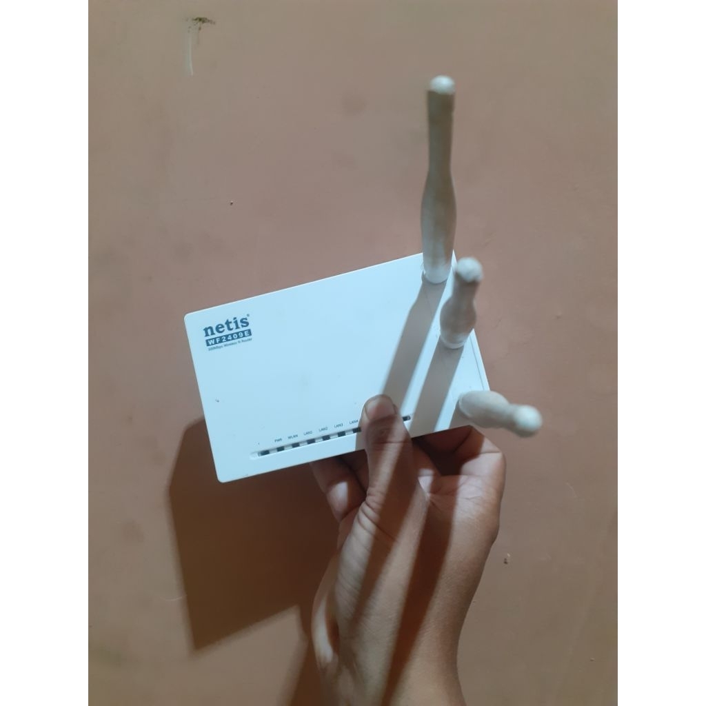 ROUTER NETIS WF2409E BEKAS NORMAL