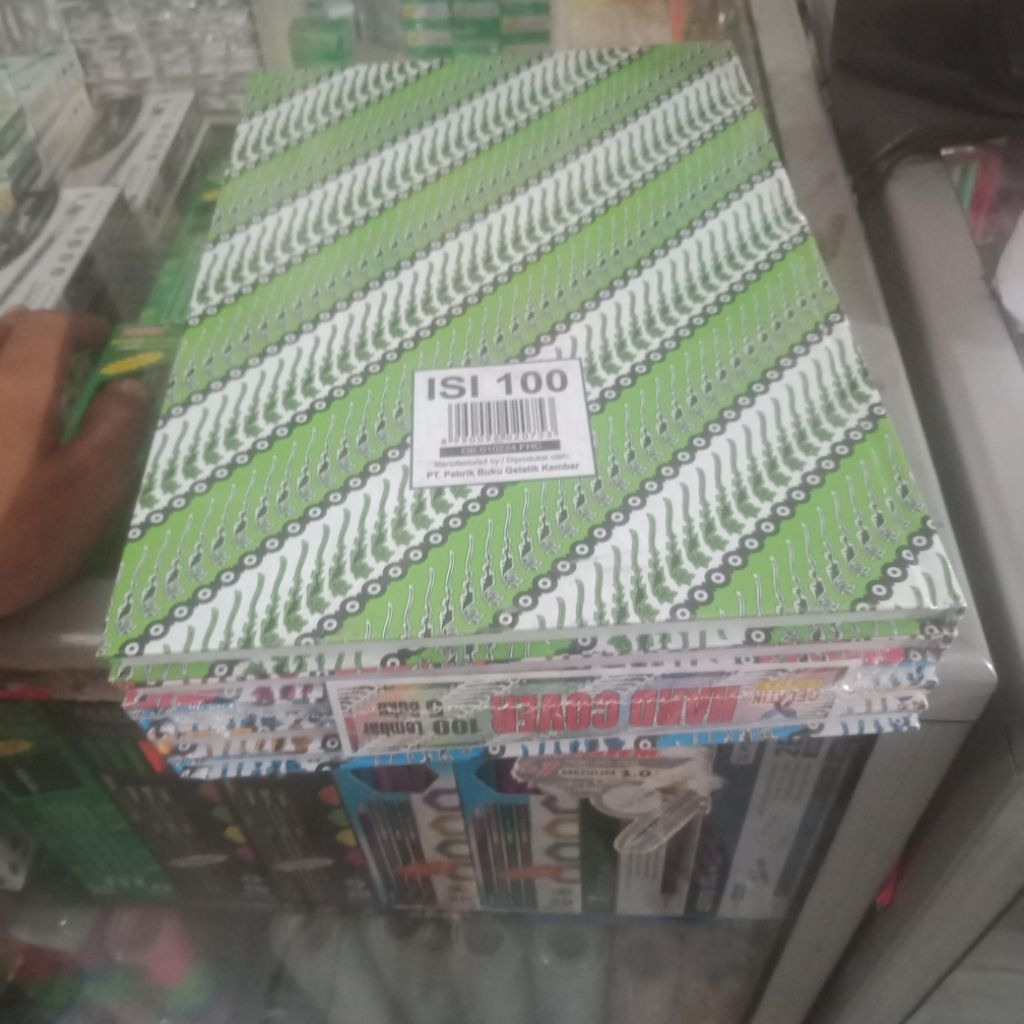 

Buku folio HC merk gelatik kembar 1 pak (5pcs) isi 100 lembar