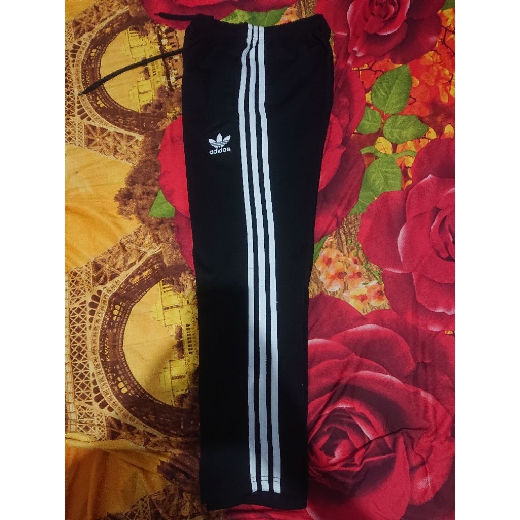 Celana training adidas