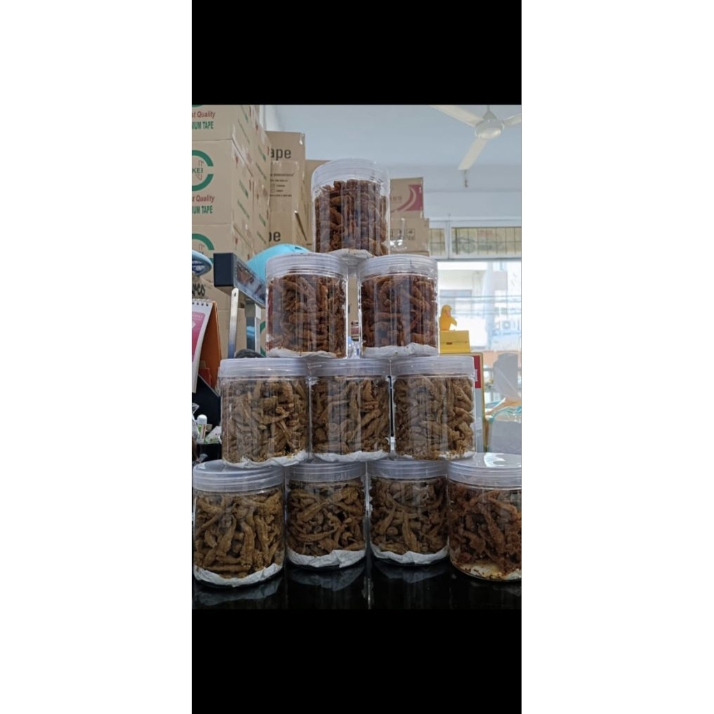 

Makanan | Ikan teri | Bolu jadul | Hamcunyuk | Cujiuca nong | emping | keripik nangka|