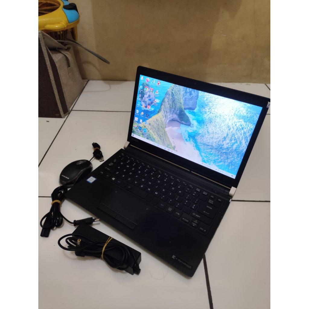 Laptop Toshiba Dynabook R73 i5 gen 7