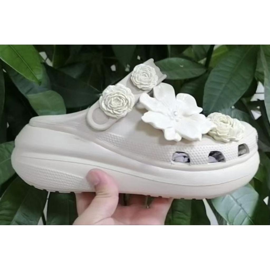 Sandal Crocs Crush Clog Jibbitz Bunga Wanita / Crush Clog Jibbitz/ Crush Clog Jibbitz bunga/ Sandal 