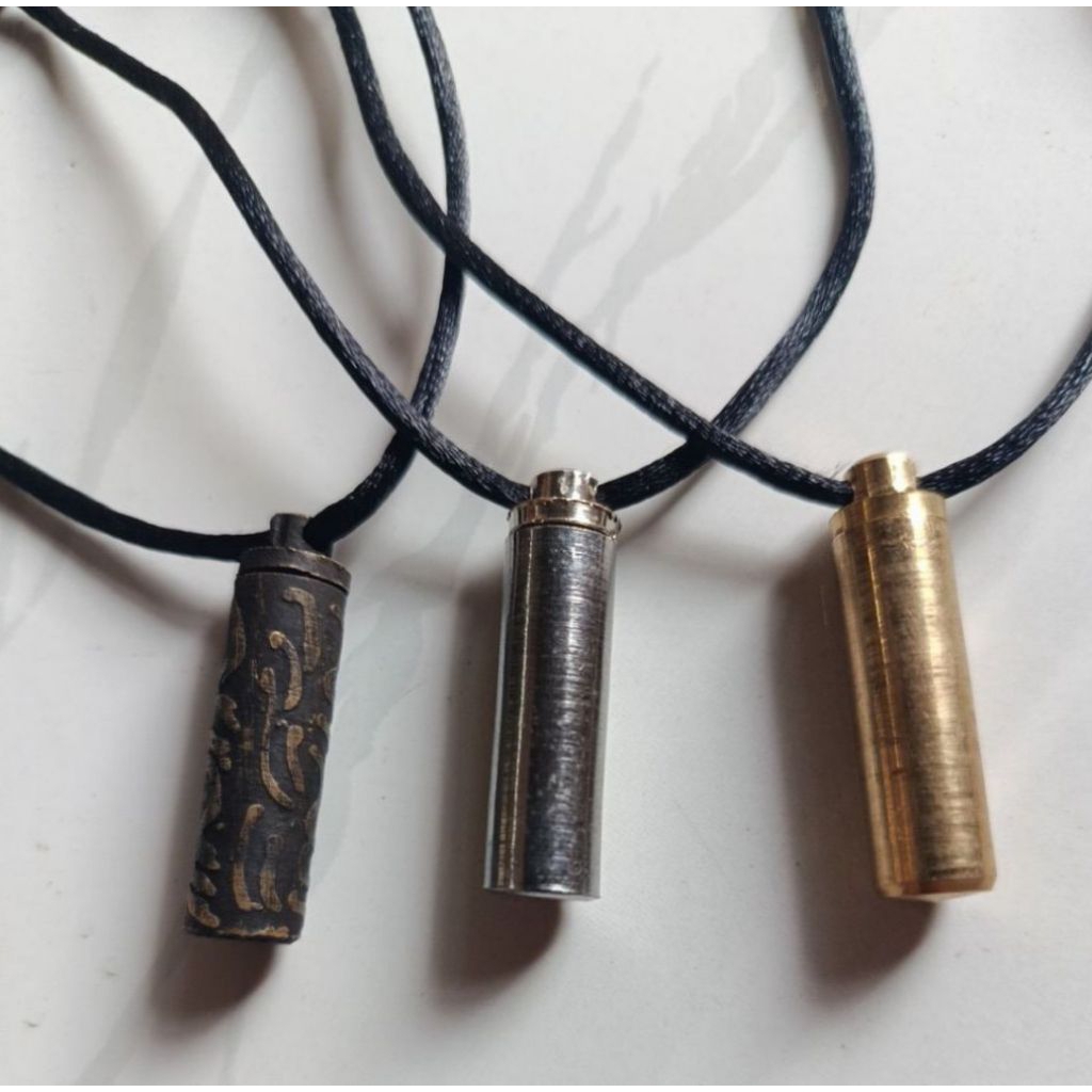 Kalung Liontin Tabung Kuningan dan Titanium