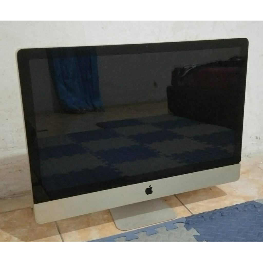 iMac 27 inch mid 2011 Minus