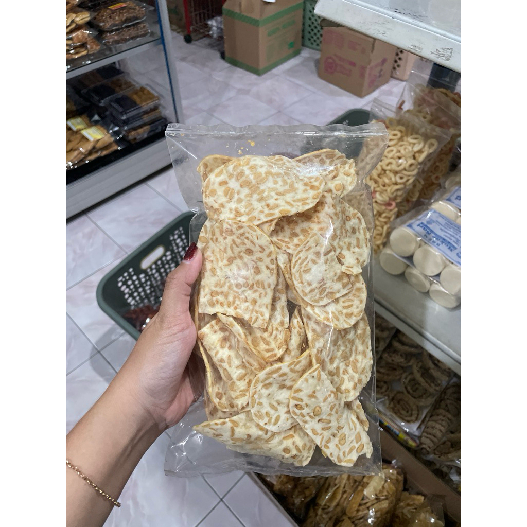 

KRIPIK TEMPE SAGU