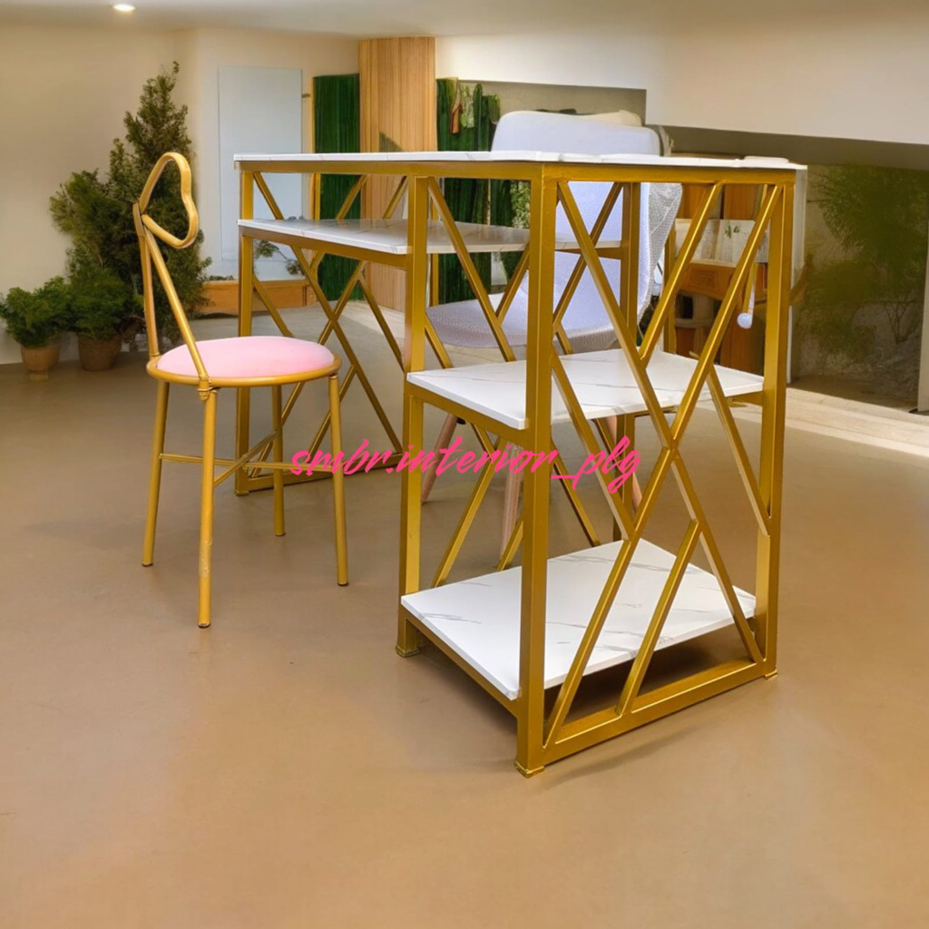 meja salon kecantikan