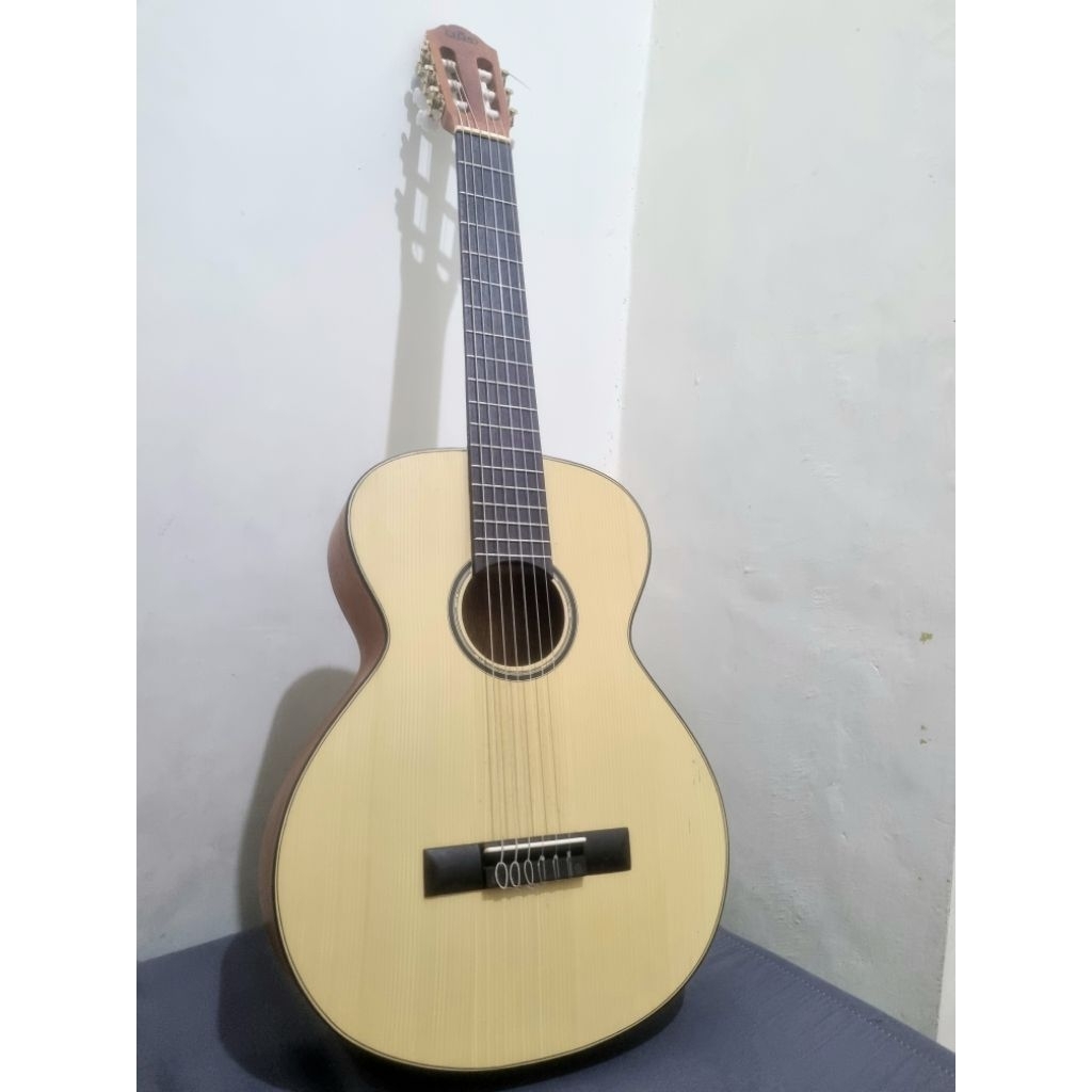Gitar Nylon  3/4 MERK JOGJA GUITAR SHOP (Second) + Tas