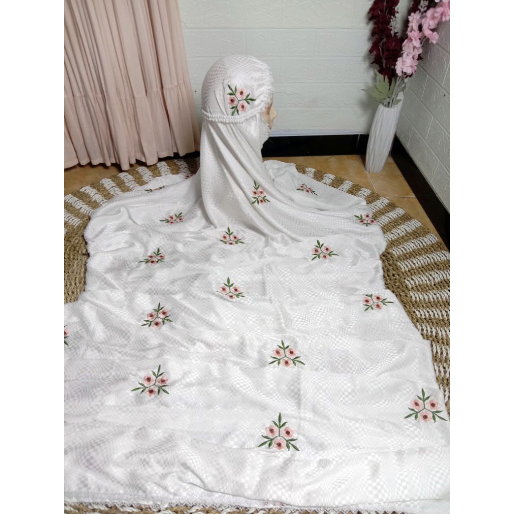 mukena terusan sutra blitz