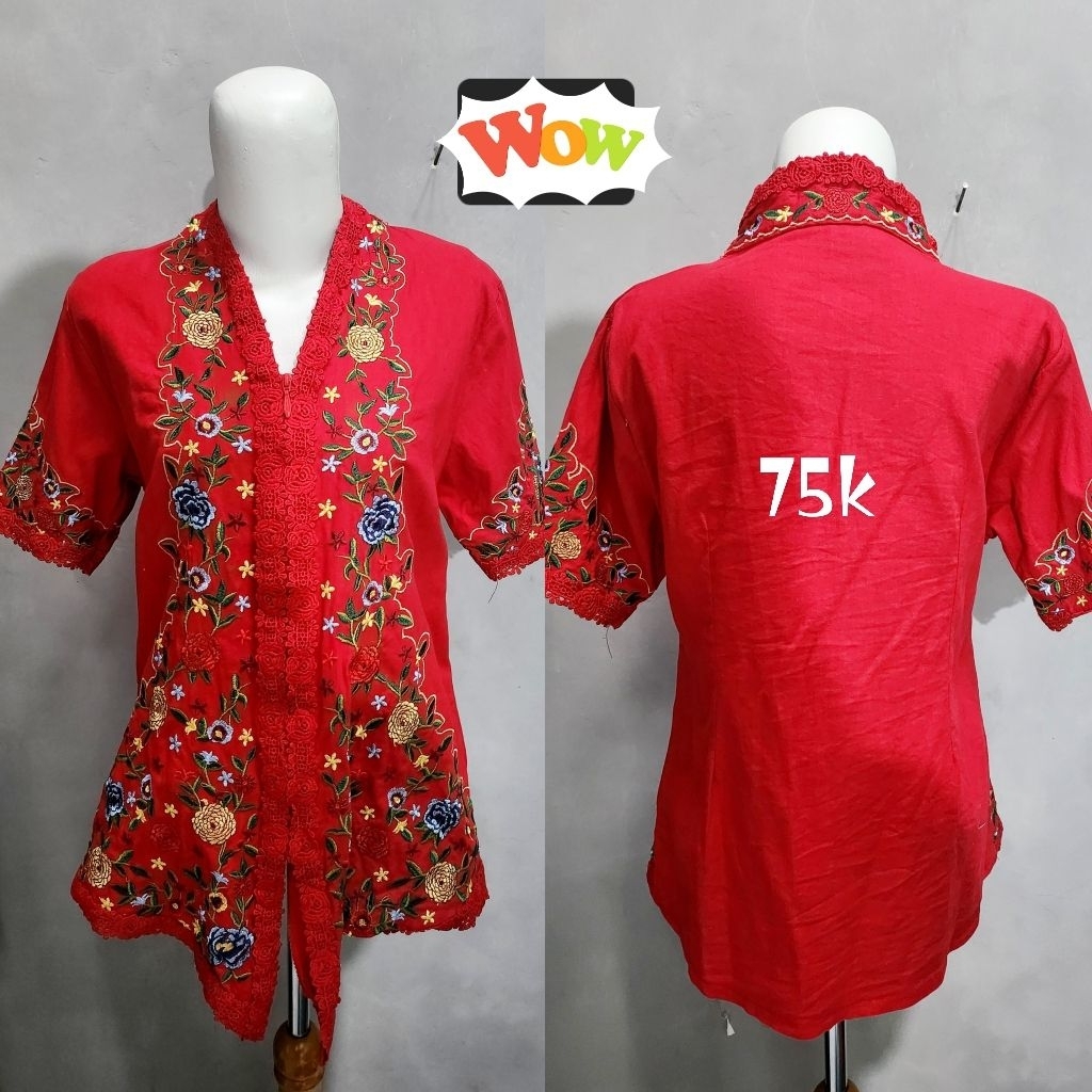 kebaya encim merah