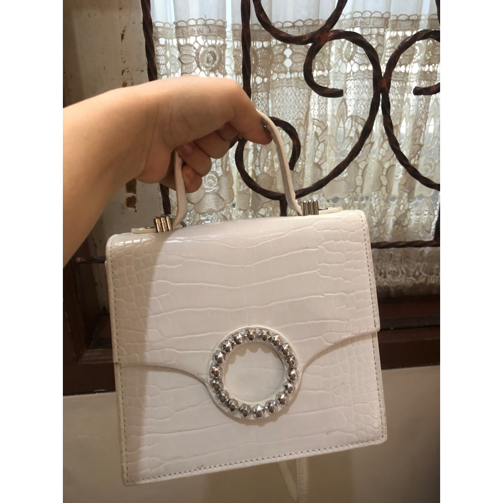 Preloved Tas shoulderbag white