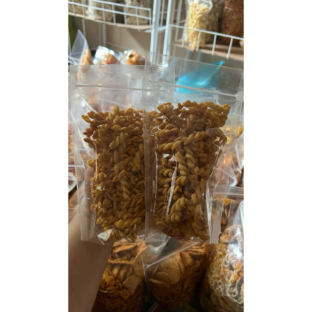 

MACARONI SPIRAL SAPI PANGGANG 100gr|ISTANA JAJANAN BANJARMASIN