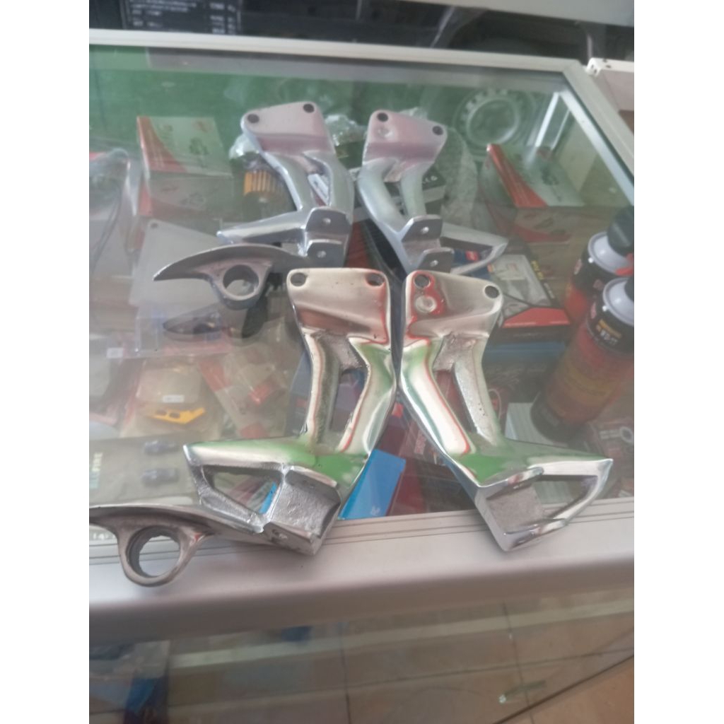 POSTEP FOOTSTEP BOSTEP POWER BELAKANG DUDUKAN FOOTSTEP BELAKANG JUPITER Z JUPITER Z BURHAN