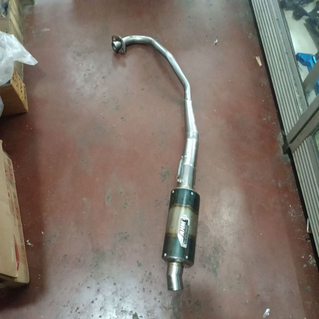 knalpot racing Vario 110 karbu