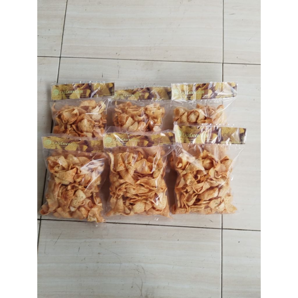 

keripik singkong bentuk segitiga 150gram