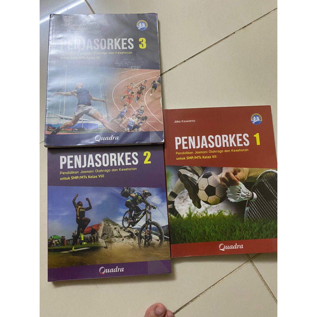 Penjasorkes Pendidikan Jasmani Olahraga dan Kesehatan QUADRA untuk SMP kelas 7, 8, 9 (PRELOVED)