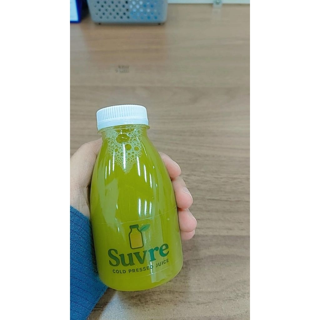 

Cold Pressed Juice - Dream Green (selada, timun, nanas, apel)