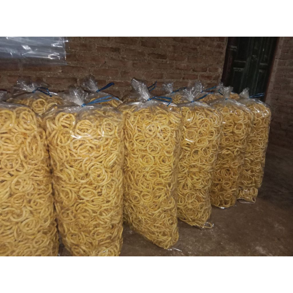 

Snack/Cemilan Kelanting Getuk, Sensasi Rasa yang Renyah dan Gurih