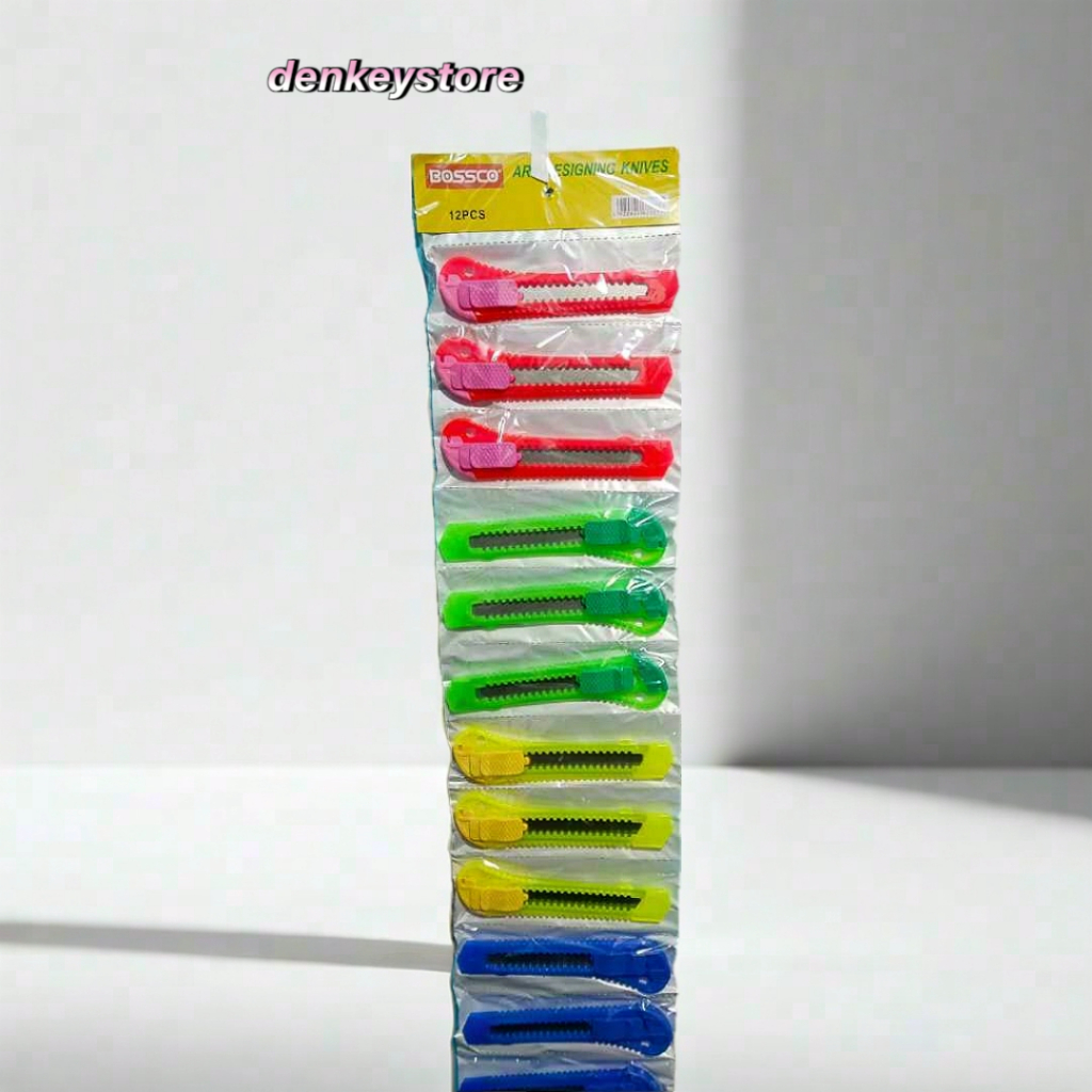 

(12 Pcs) Cutter Plastik Besar Warna Campur Bening/ Cutter Renteng Tajam