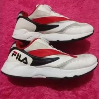 link pembelian sepatu