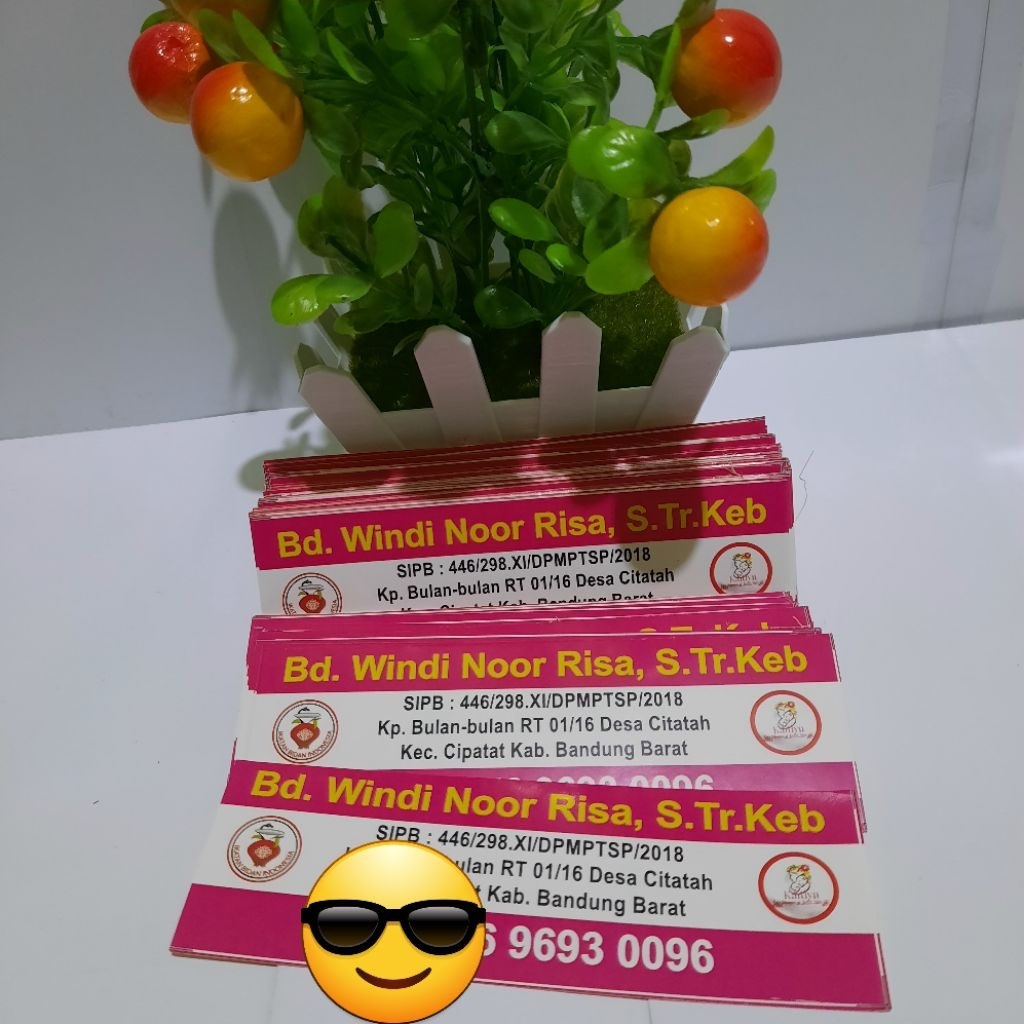 

Stiker Nama Buat di Kaver Buku KIA