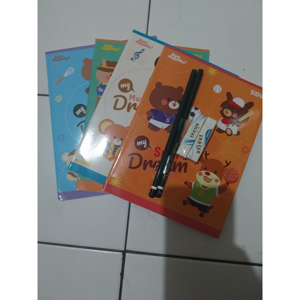 

Set Buku tulis pensil dan penghapus