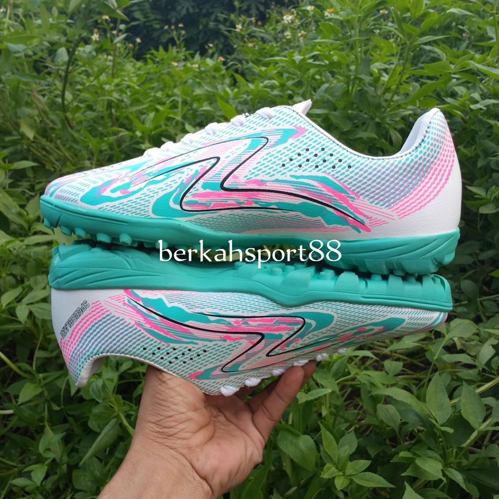 sepatu futsal specs speedblaze 4 in hijau tosca terbaru.