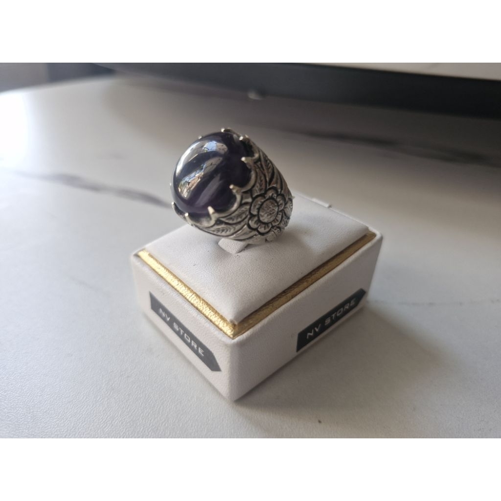 Kecubung Wulung (Amethys) - Ungu Tua / Hitam