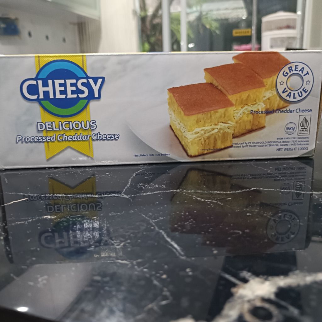 

Cheesy Cheddar Delicious 1.9kg