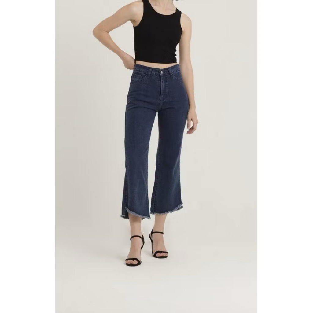 Hellolilo - Denim Blue Slit Cropped Jeans [Preloved]