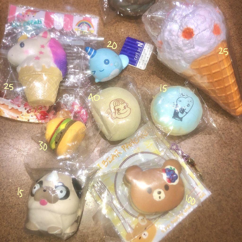 SALE SQUISHY LICENSED PRELOVED IBLOOM MINI BILLIE THE WHALE PUNIMARU PANCAKE MOMOCUPPY MACARON PEKO 