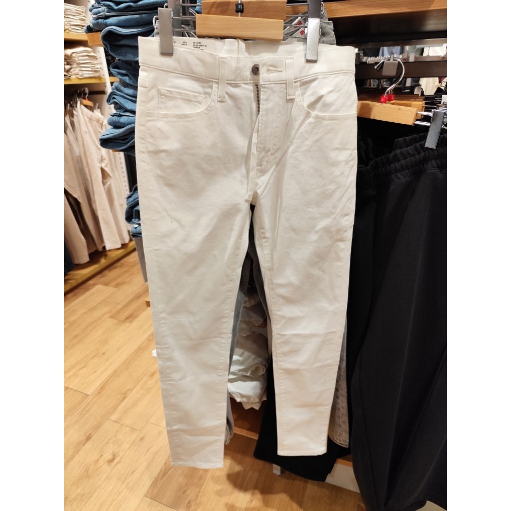 Celana Jeans Warna Ultra Stretch Pria Uniqlo (Unisex)