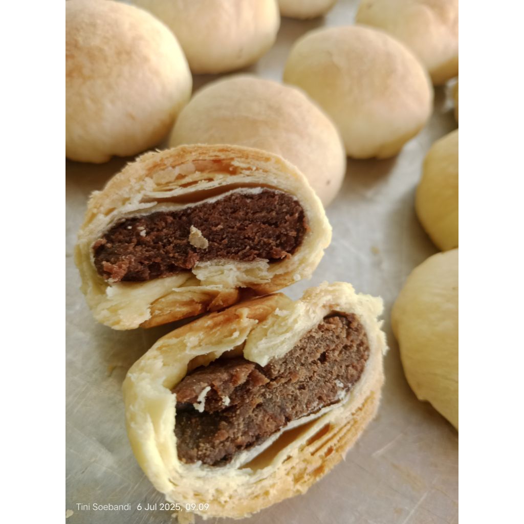 

kue pia / kue rontok