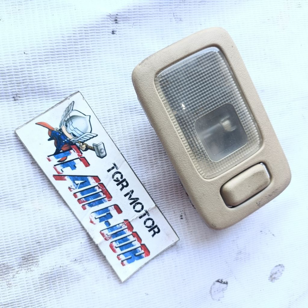 lampu kabin interior plafon belakang original nissan serena c24 bekas copotan