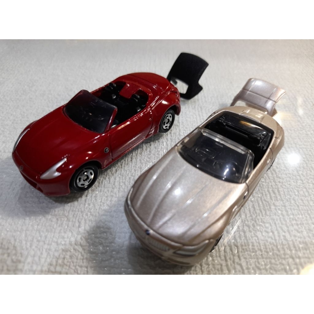 Tomica BMW Z4 sportcar 2 colour 1 pc /sunroof bisa buka tutup/truck/ heavyduty/sportcar/supercar/ un