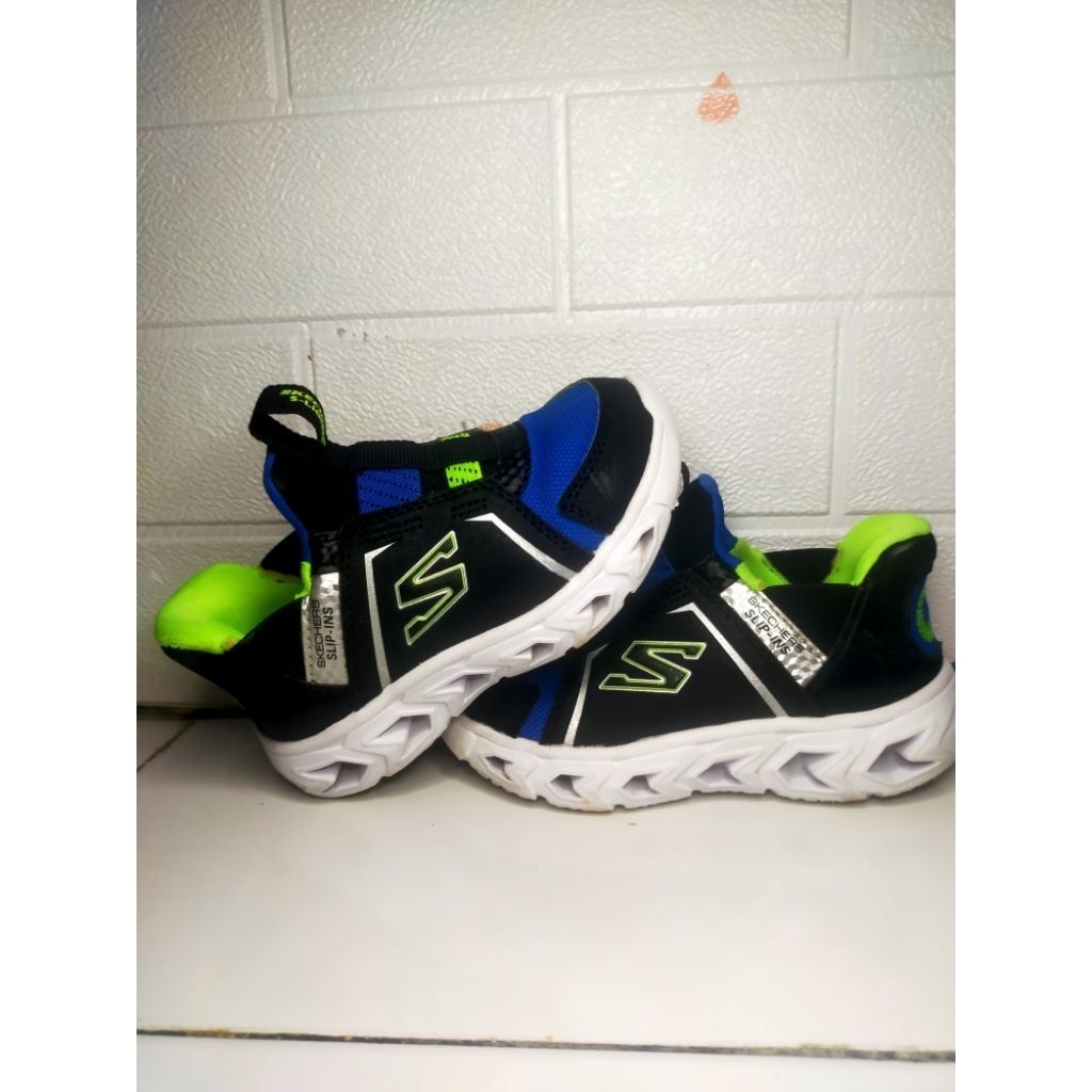 PRELOVED Sepatu Anak Skechers LED No Box