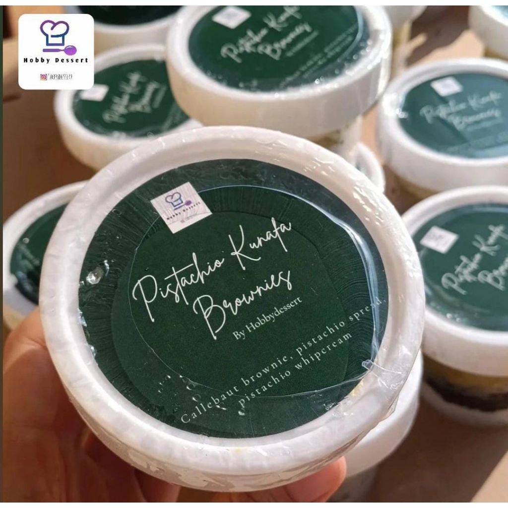 

Pistachio Kunafa Brownies