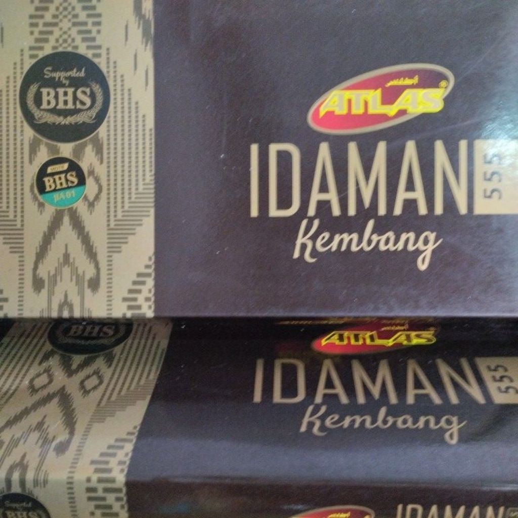 SARUNG ATLAS IDAMAN MOTIF BHS