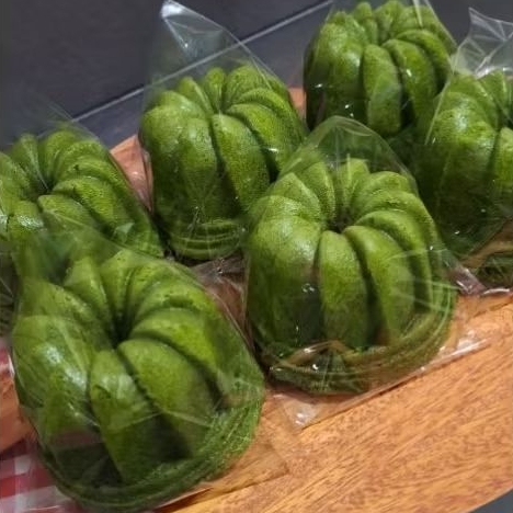 

Bolu kukus pandan (ISI 6 PCS)