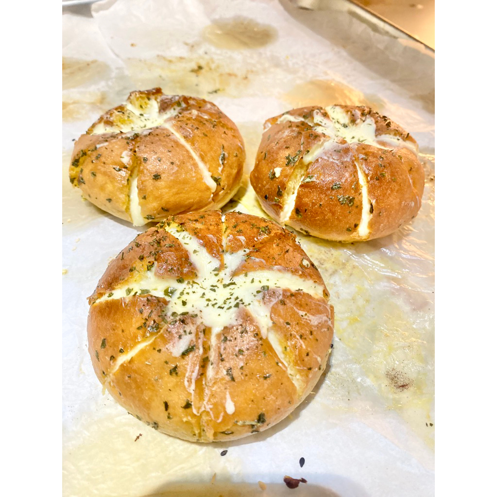 

korean garlic cheese bread