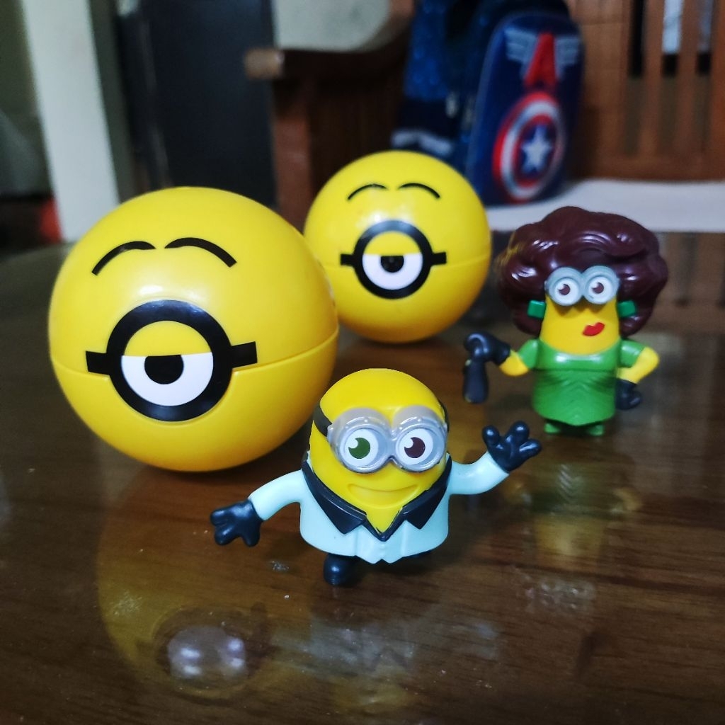 preloved mainan anak happy meal McDonald's minion kids toys