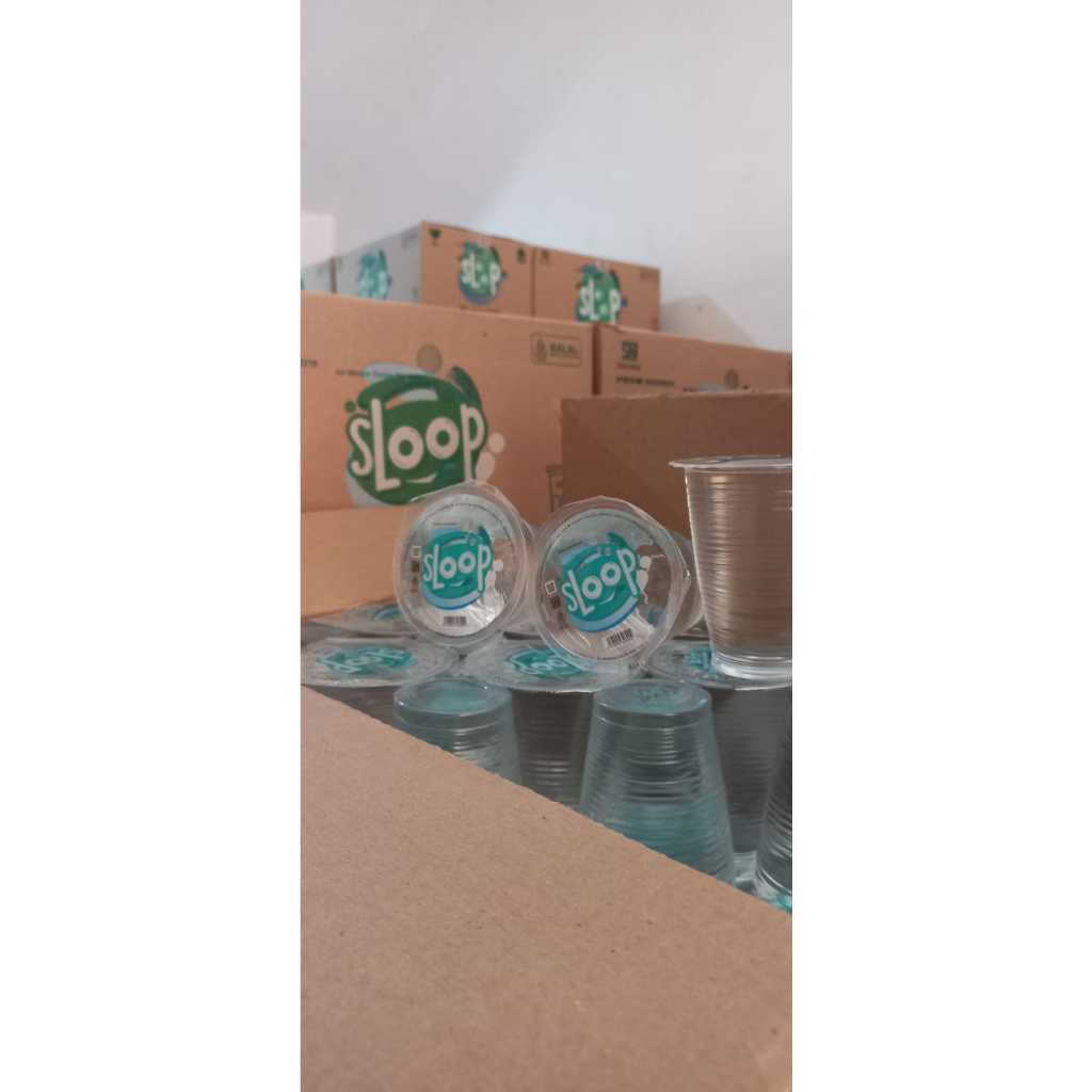 

Air mineral merk SLOOP kemasan gelas 200 ml per karton