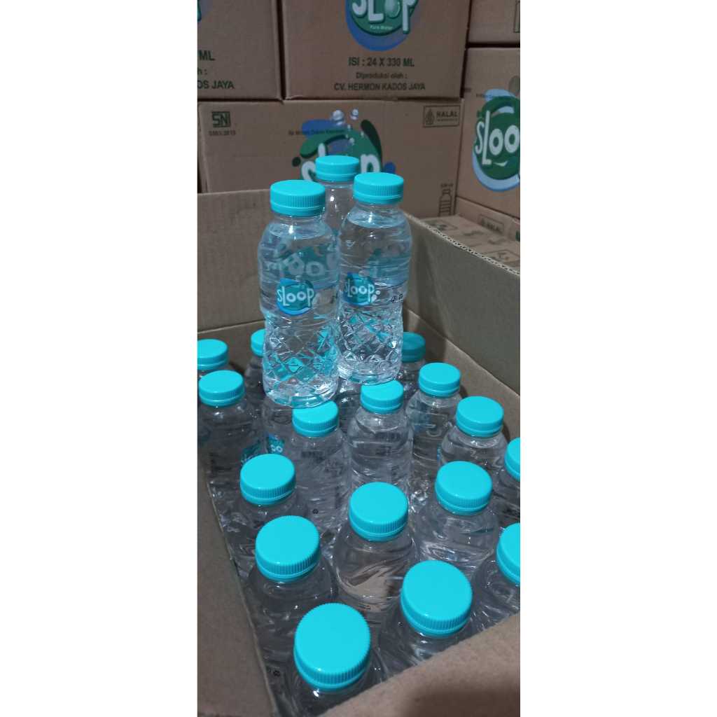 

Air mineral merk SLOOP kemasan botol mini 220 ml per karton