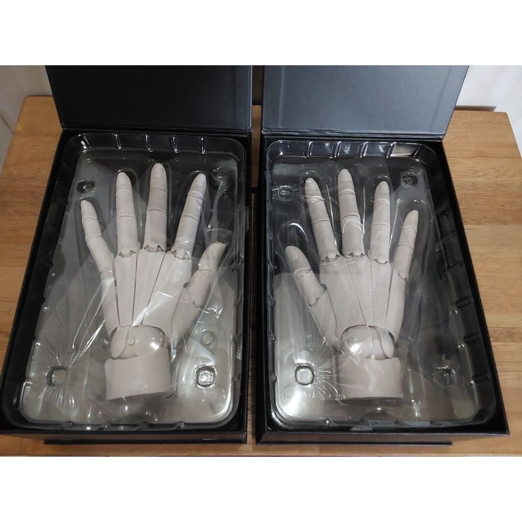 

(Limited) SEPASANG Figure Hand Model Artist cocok untuk macam2 pose refrensi menggambar