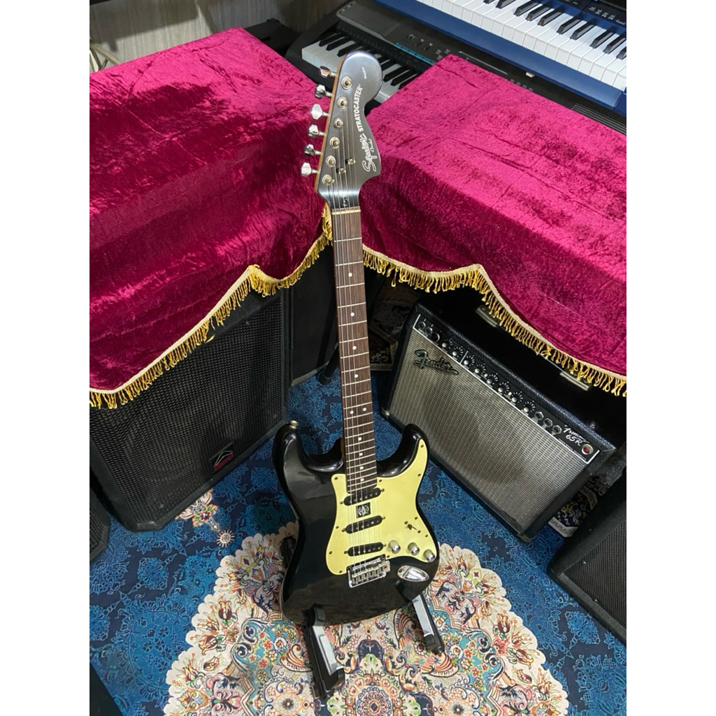 Gitar Squier Standard Stratocaster